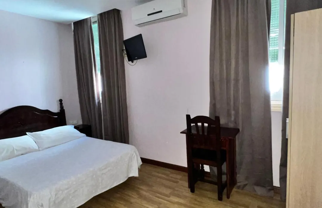 Hostal Río Paraná-1